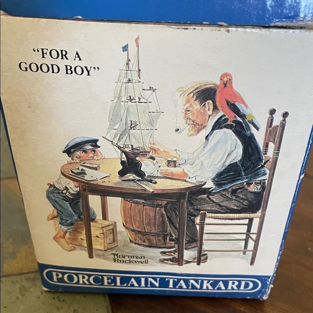 Norman Rockwell White Mug with Gold Accents - Picture 7 of 9